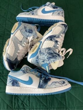 Nike Air Jordan I & IV retro